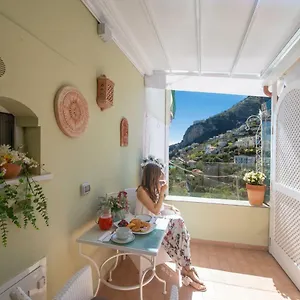 Lauro Dependance Affittacamere Amalfi
