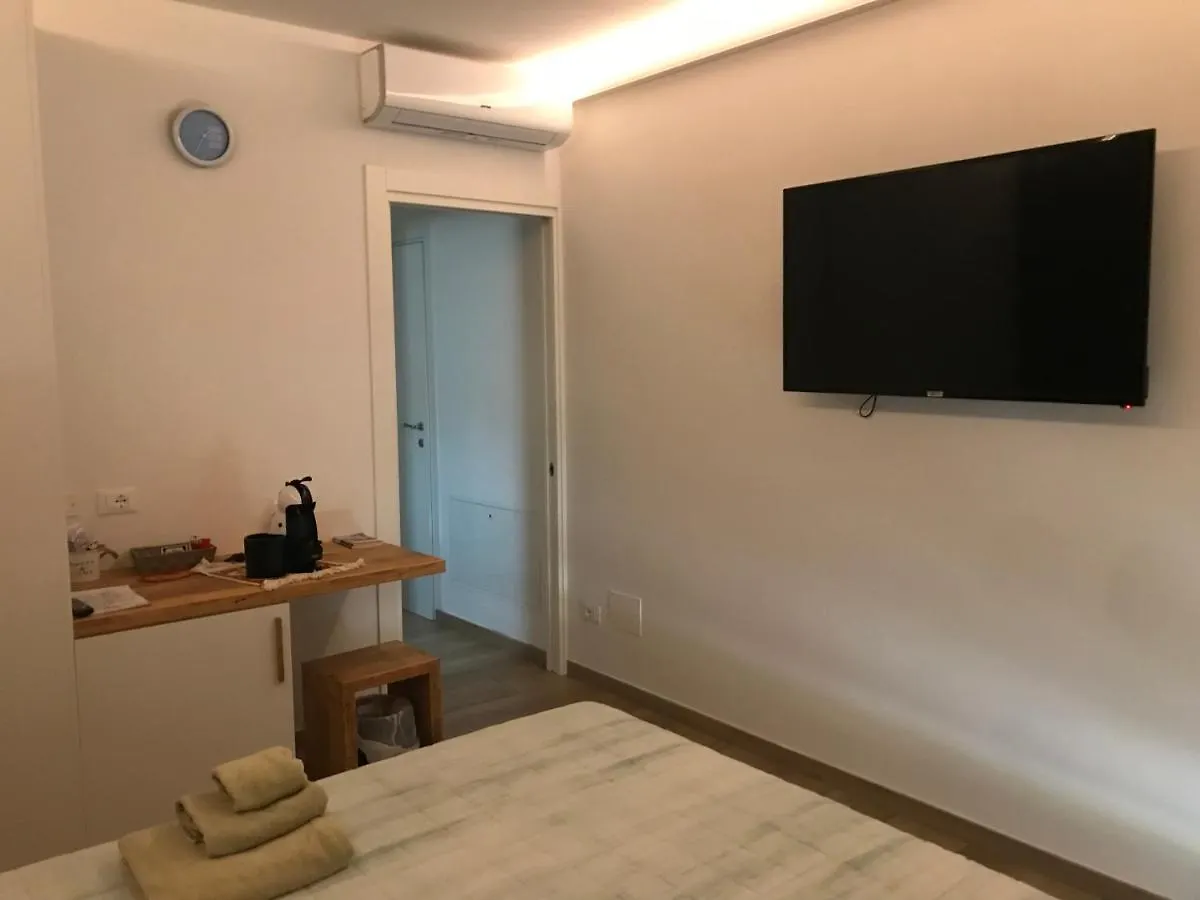 Dimora Aurora Hotel Pastrengo 0*,